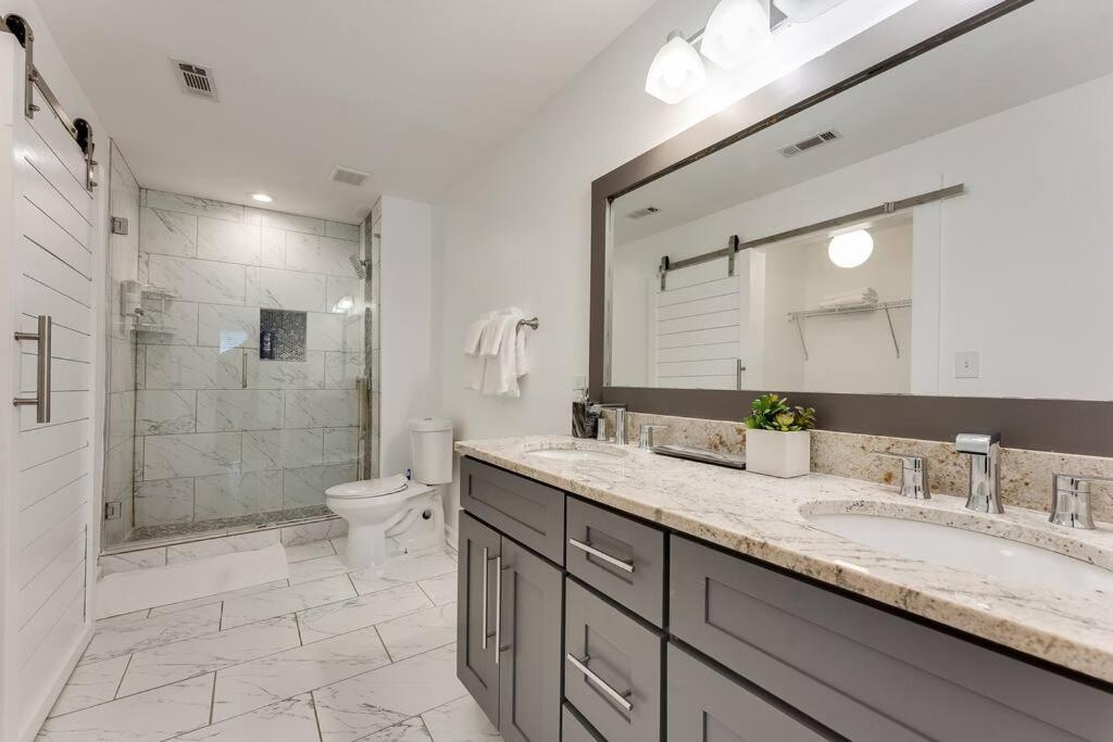 Luxury Atlanta Home - Self Check-In Pet Friendly Free Parking Екстериор снимка